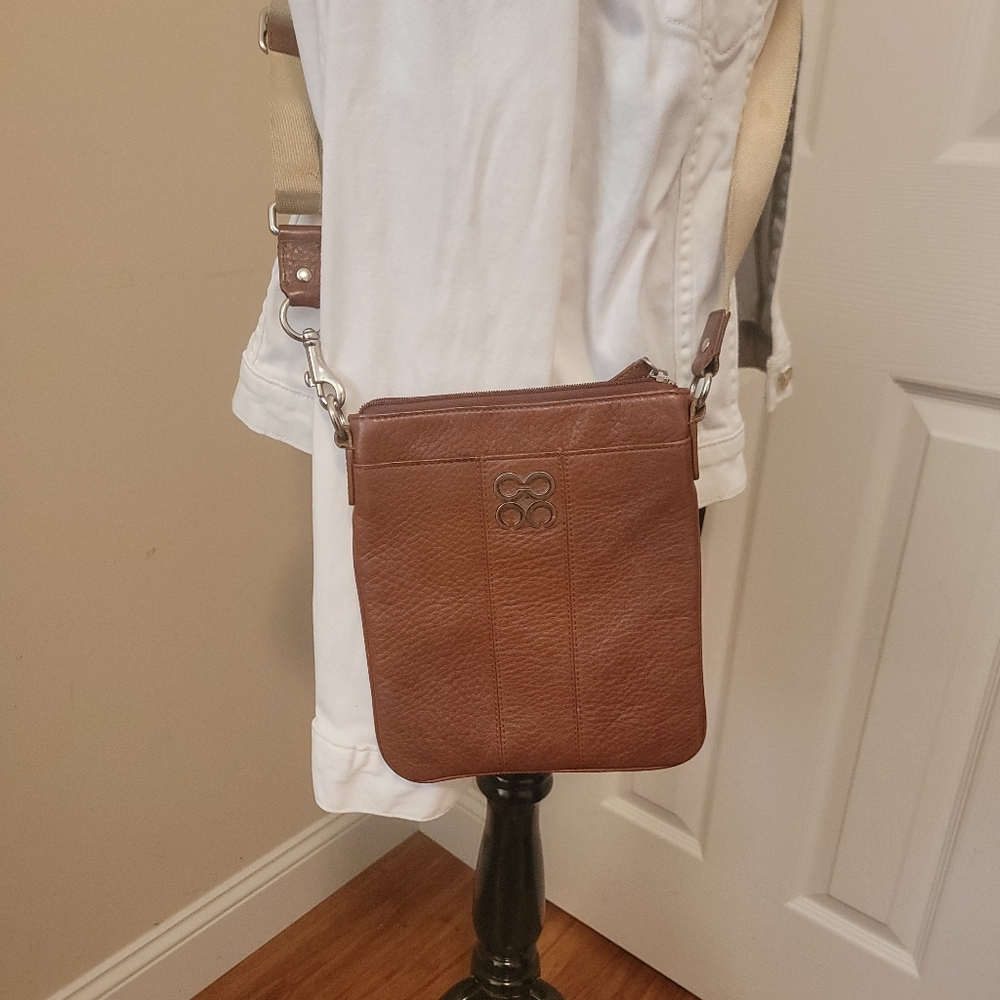 Coach Vintage Julia Pebble Leather Crossbody - Picture 5 of 16